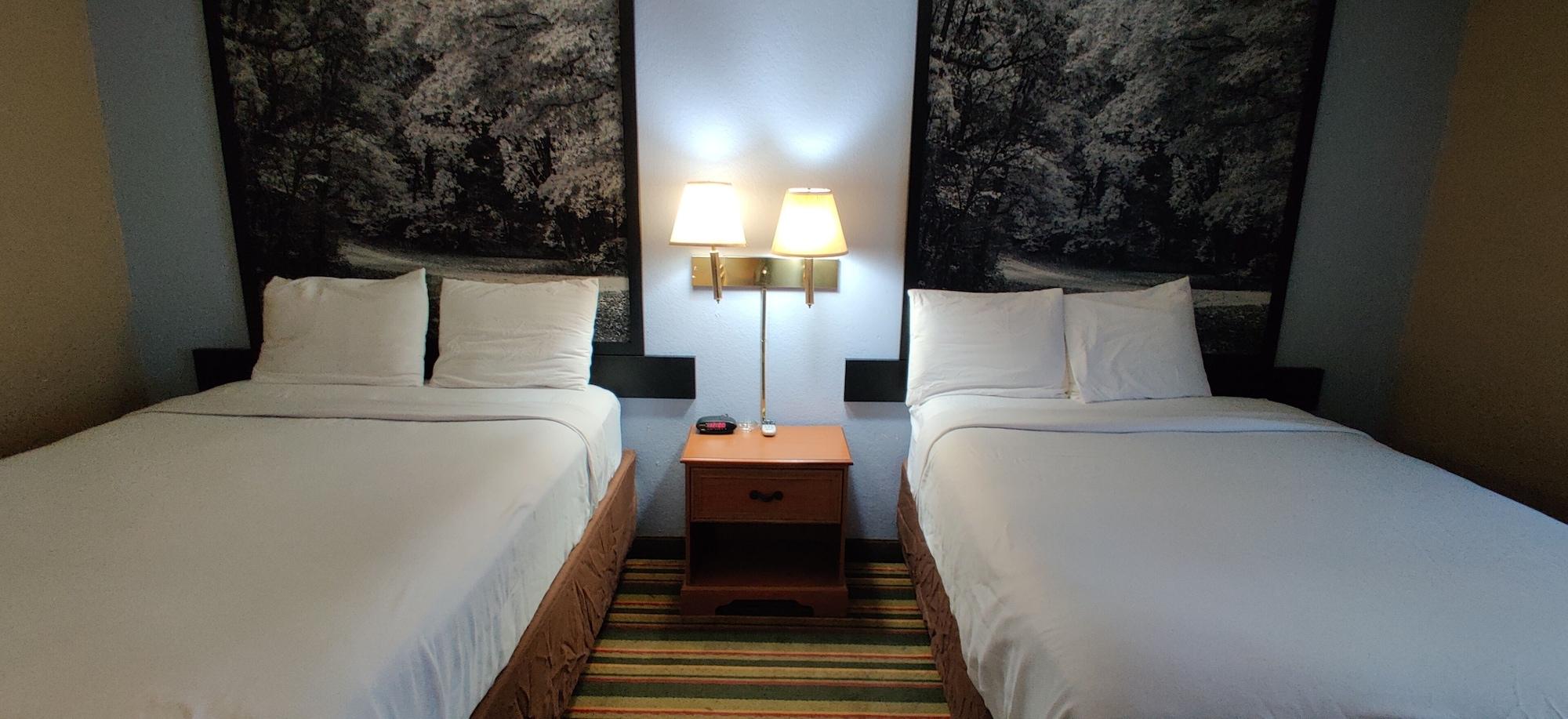 Super 8 By Wyndham Champaign Motel Eksteriør bilde