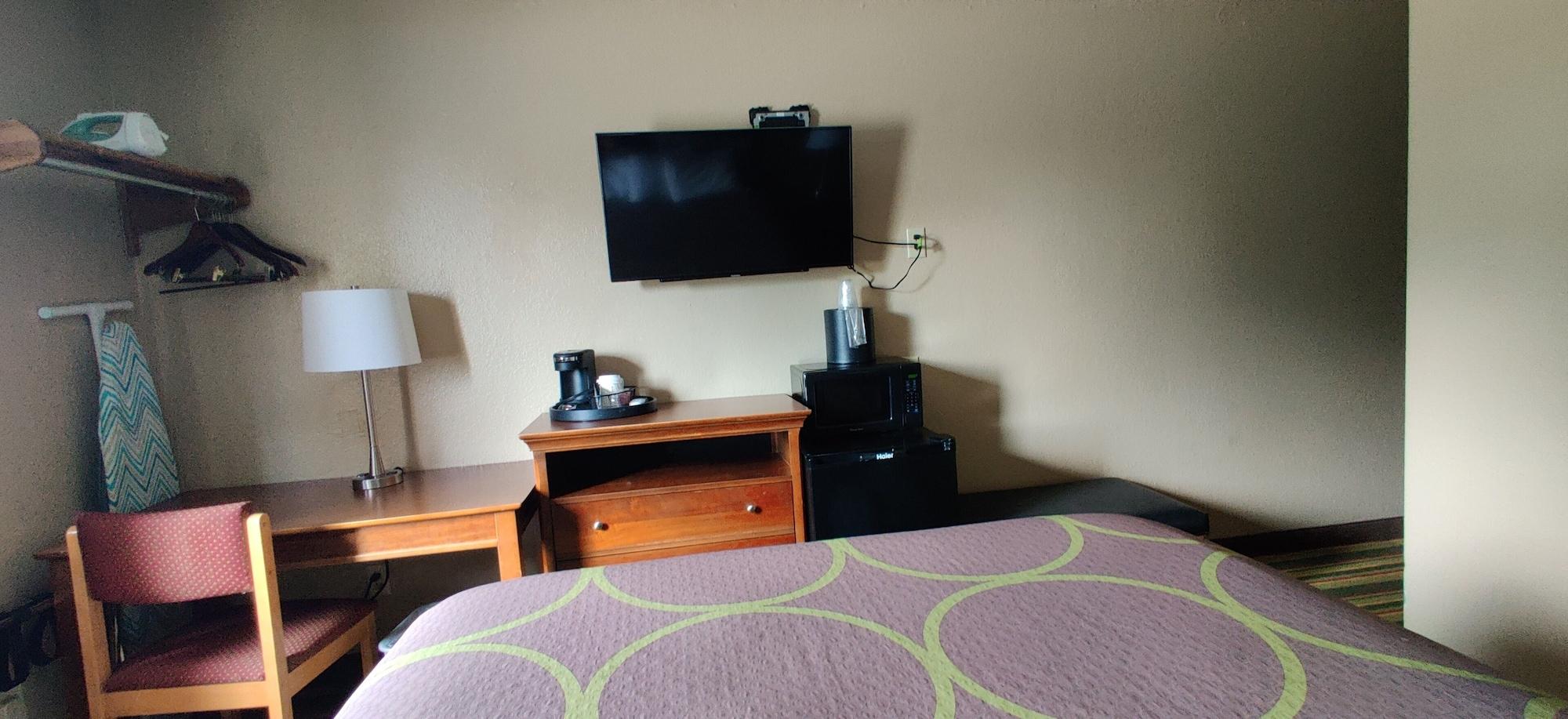 Super 8 By Wyndham Champaign Motel Eksteriør bilde