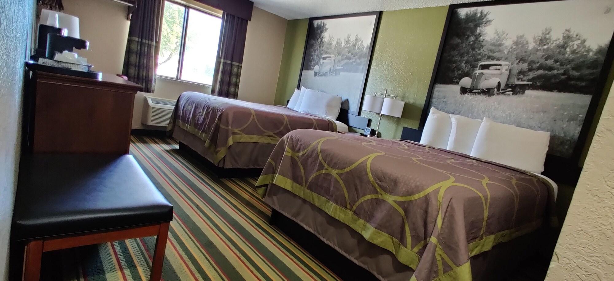 Super 8 By Wyndham Champaign Motel Eksteriør bilde