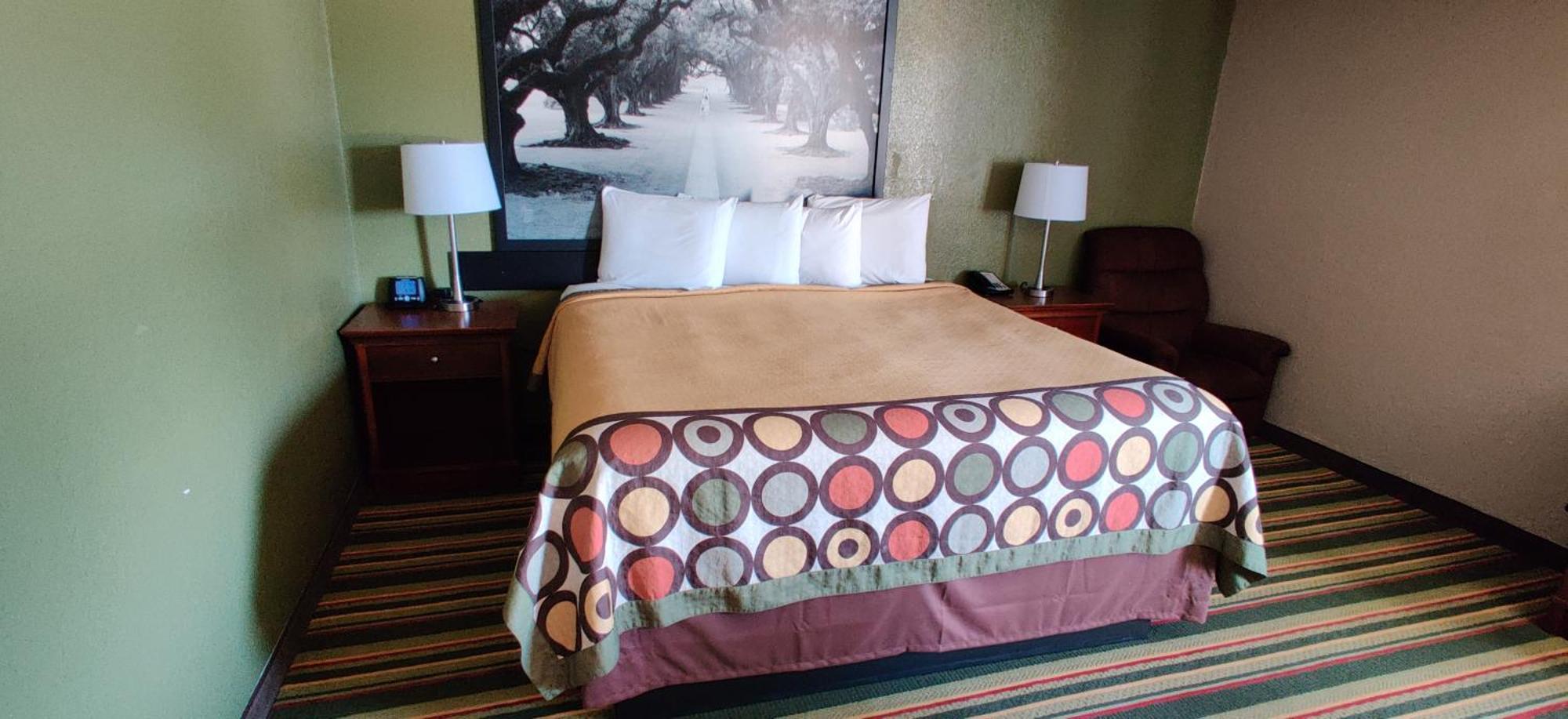 Super 8 By Wyndham Champaign Motel Rom bilde